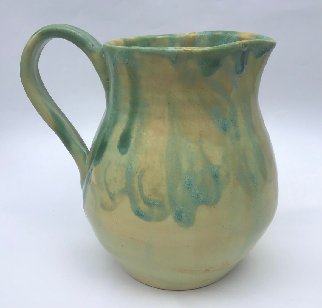 Small pitcher and bowl