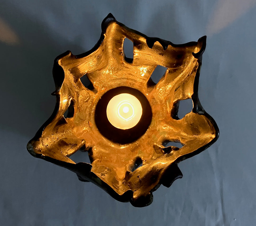 Ceramic sculpture for tea light